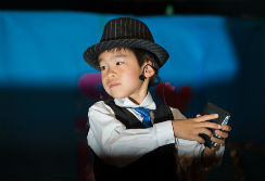 Stage Magician James Chan